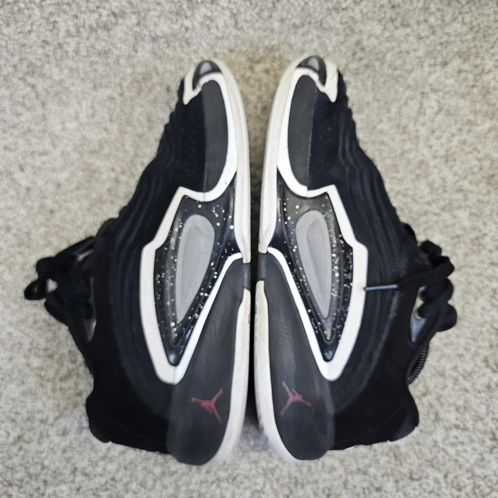 Jordan Air Jordan Mens 9.5 Black White Low Top Basketball Sneakers With‎ Defects